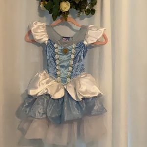 Disney Cinderella Dress up costume Size XS 4 purchased from Disney Store